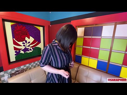 ❤️ Japanesch Cutie mat groussen Titten masturbéiert mat Sexspillsaachen an huet en Orgasmus. Si schwätzt an engem Interview iwwer hir fucking Erfahrung. Riesen Titten an haare Muschi krauchen haart. Osakaporn ❌ Sexvideo op lb.xlxxporno.ru ❌