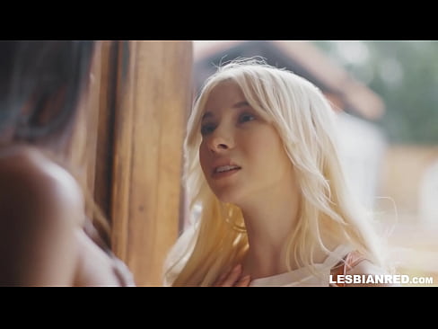 ❤️ D'Meedche kënnt e puer Méint méi spéit heem a schléisst op d'Stiefmamm hir Muschi iessen ❌ Sexvideo op lb.xlxxporno.ru ❌